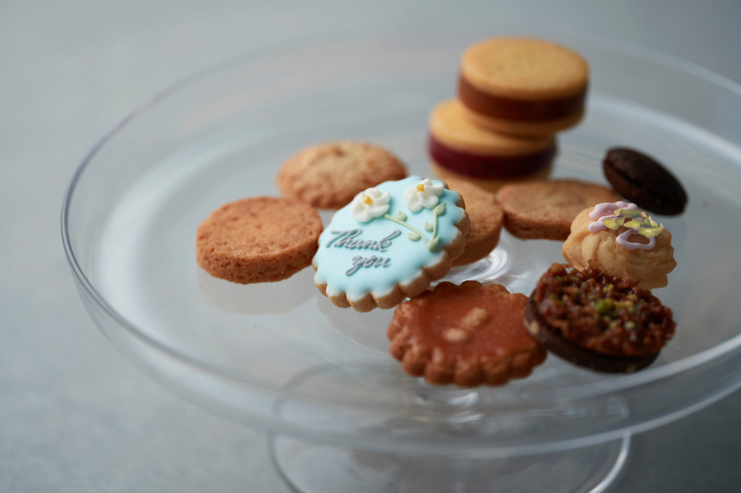 
                  
                    デザイン缶 (Thank you)
                  
                