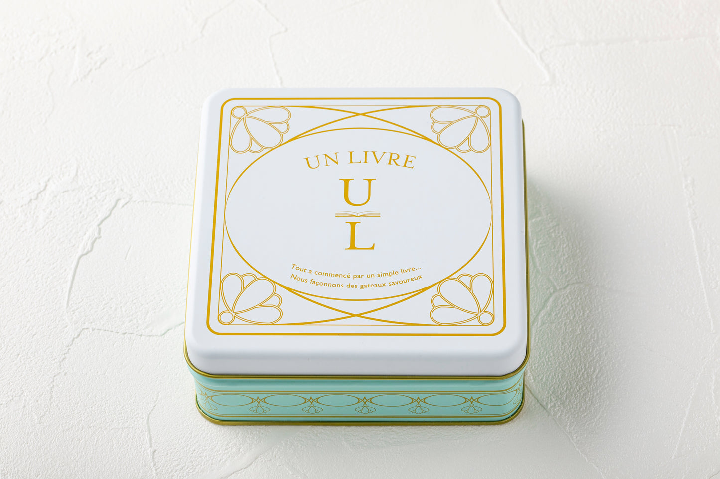 2025 さくら缶 – UN LIVRE